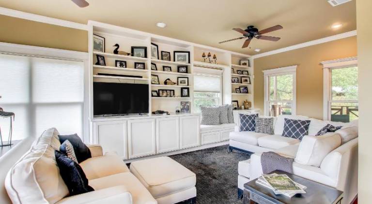 358 m&sup2; Ferienhaus