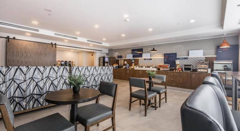 Holiday Inn Express Toronto-North York By IHG — photo 2