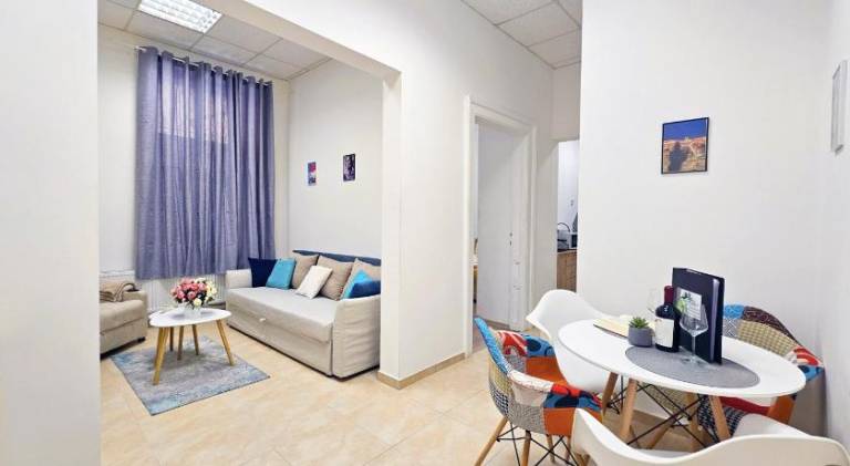 Vitosha Blvd Prime Location Quiet Retreat in Sofia