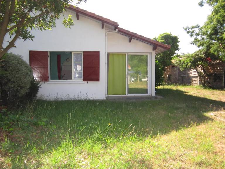 Vacation home with barbeque — photo 2
