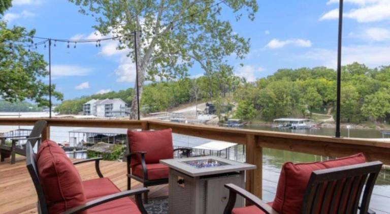 Vacation home with jacuzzi | Perfect for remote work | Pet-friendly — photo 4