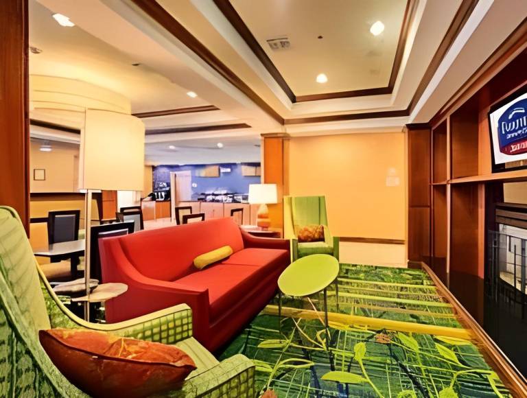 Fairfield by Marriott Inn & Suites Twentynine Palms-Joshua Tree National Park — photo 5