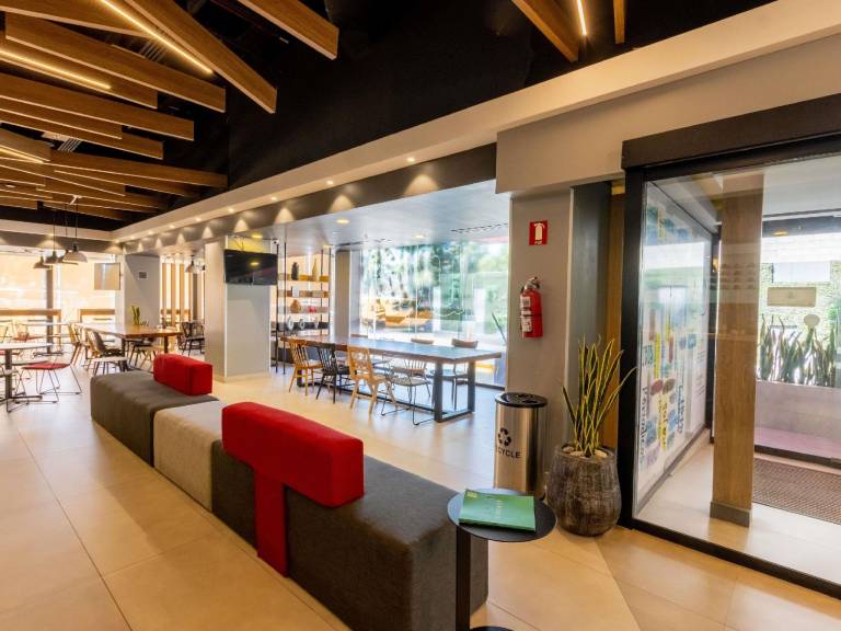 Ibis Tijuana — photo 4