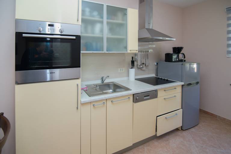 Two bedroom apartment with terrace Punta križa (Cres) (A-8082-a) — photo 5