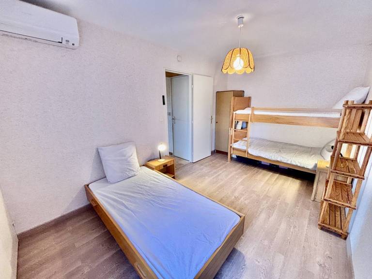 Holiday apartment with barbecue | Close to the beach | Pets allowed — photo 4