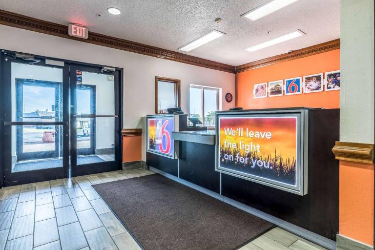 Motel 6 Indianapolis, IN - Southport — photo 3