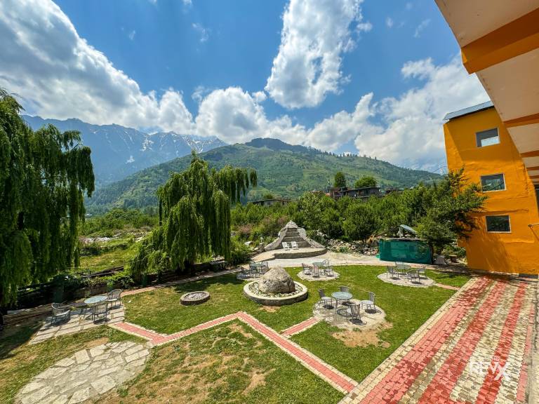 Shanag Inn Resort in Kullu