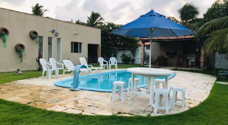 Ample vacation home with pool, BBQ & yard | Pets allowed in Ipojuca
