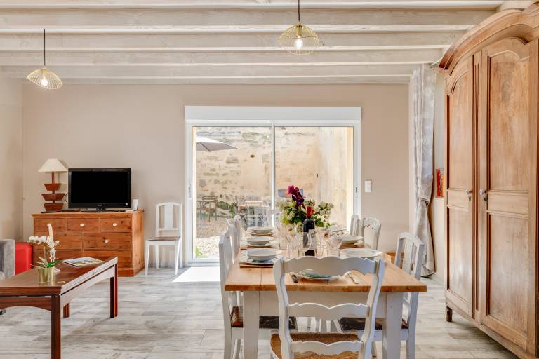 Holiday home La Longère – Authentic stay in an organic vineyard near Saint-Émilion in Libourne