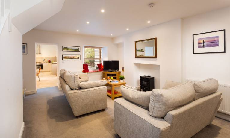 Cottage with 2 rooms for 4 persons — photo 4