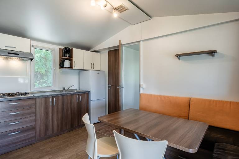 Mobile Home 'Camping Belsito Dalmacija 506' with Shared Pool, Wi-Fi and Air Conditioning — photo 3