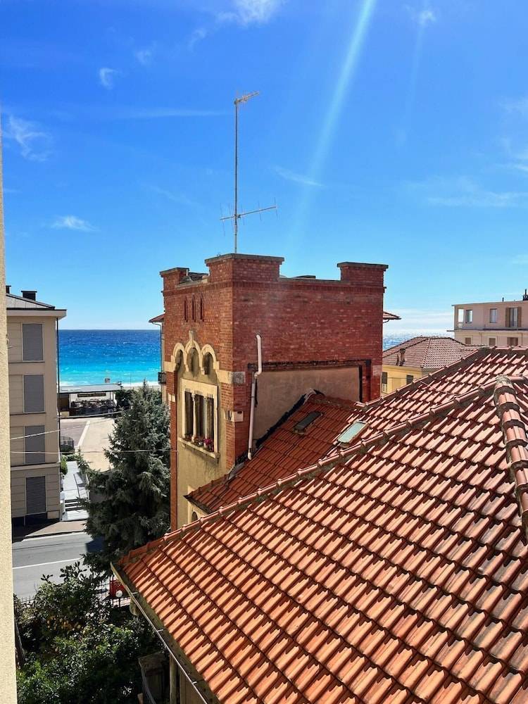 Pension  Finale Ligure