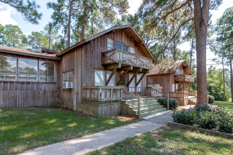 Cabin Nacogdoches