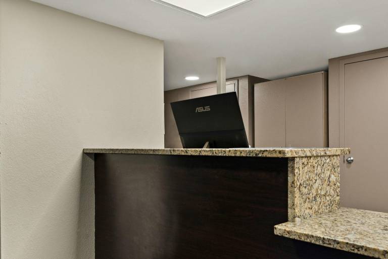 Red Roof Inn Spartanburg - I-85 — photo 4