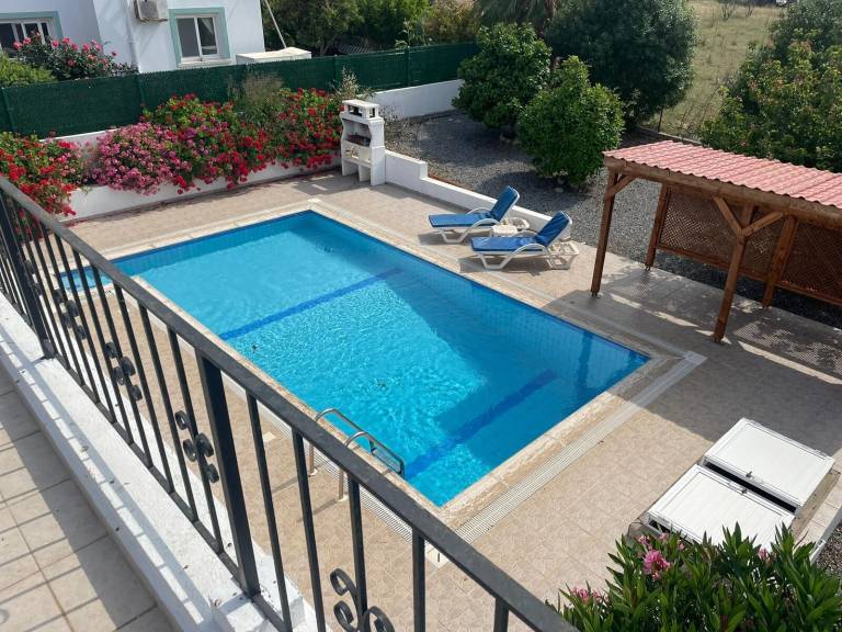 Villa Akanthou