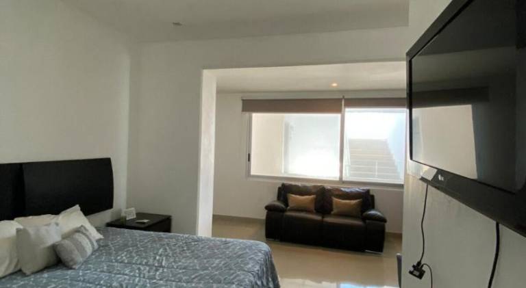 Holiday apartment with pool — photo 2