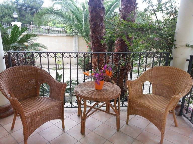 Villa with yard, terrace & grill | Panoramic view — photo 3