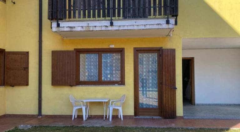 Apartment with yard in Verres