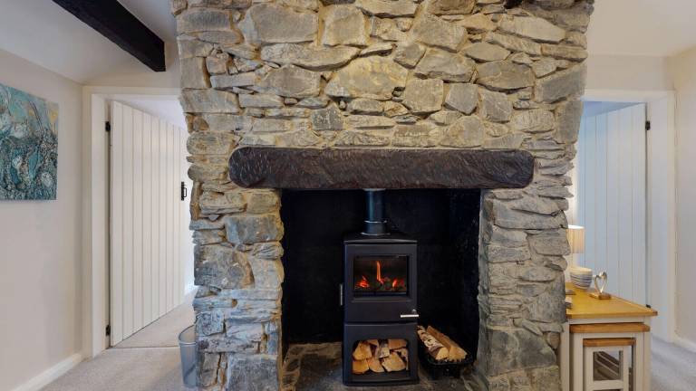 Cottage Rowen