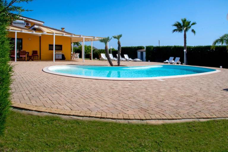 Villa 'Nereide' with Private Pool, Wi-Fi and Air Conditioning — photo 2