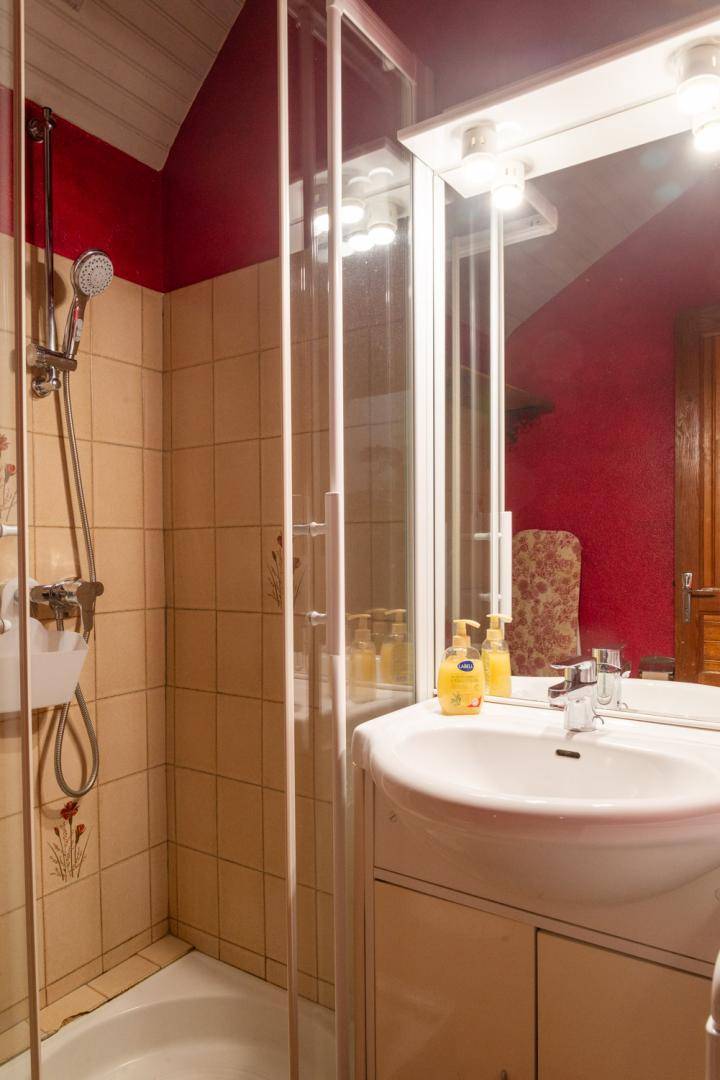 65 m² Gîte ∙ 2 Schlafzimmer ∙ 6 Gäste – Bild 20