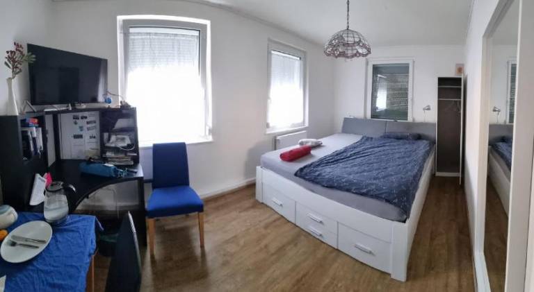 Charmantes helles Zimmer zentrumnah und naturnah in Goeppingen