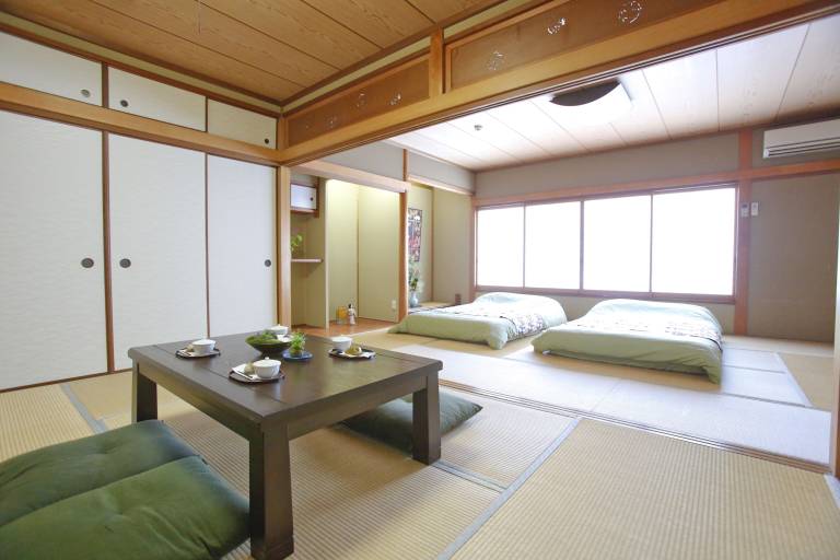 Hus Nishigomoncho