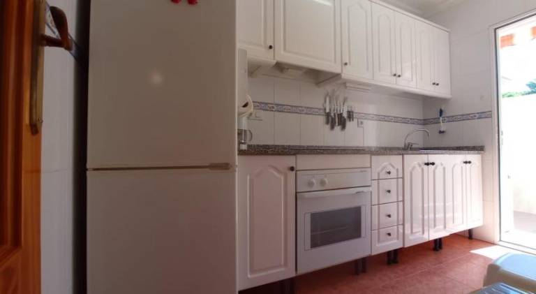 Vacation home with barbecue & terrace — photo 4