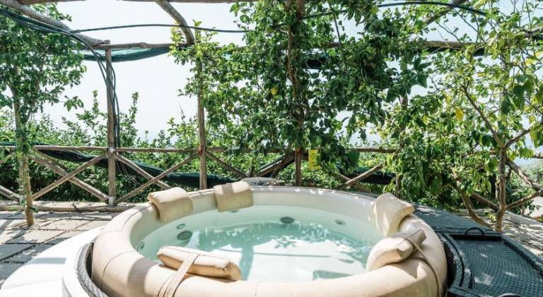 Pleasant house with jacuzzi | Pet-friendly — photo 3