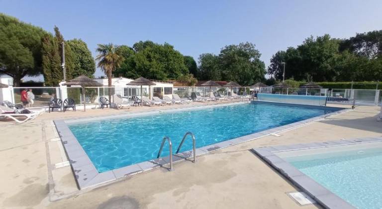 Mobilhome 4-6 personnes confort-piscine-mer meschers sur gironde — photo 3