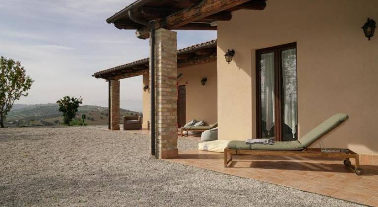 Vacation home with garden & patio — photo 3