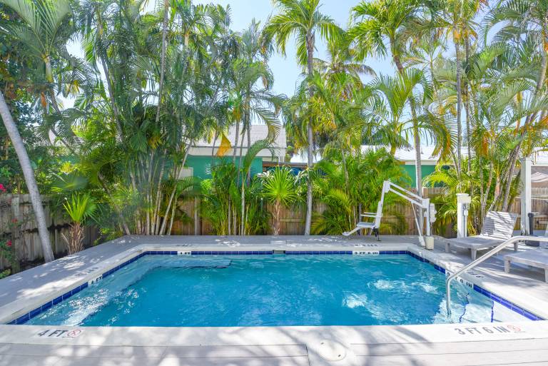 Rental apartment with pool | Close to Southernmost Point — photo 3