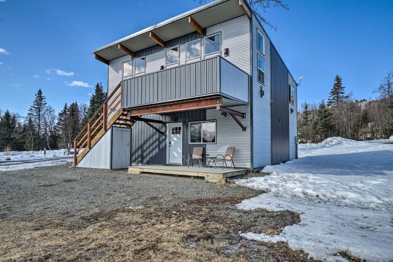 Pet-Friendly Duplex w/ Northern Lights Aurora View — photo 3