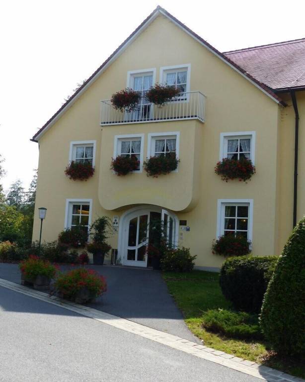 Ferienwohnung  Neualbenreuth