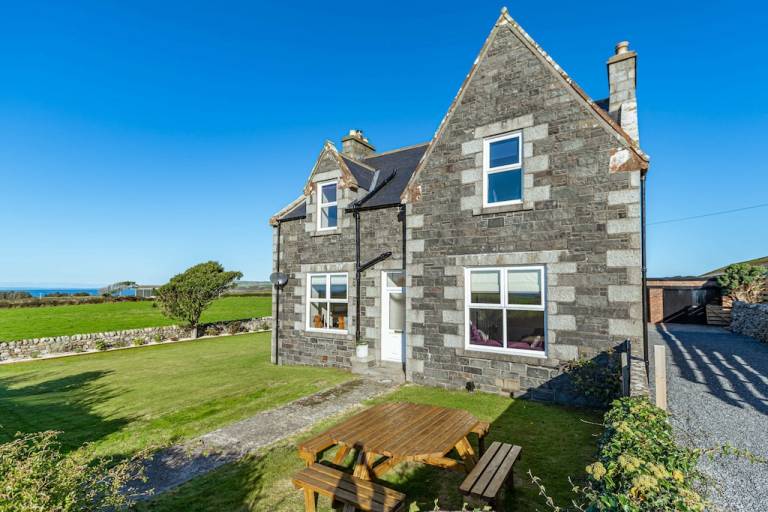 Farmhouse Port William