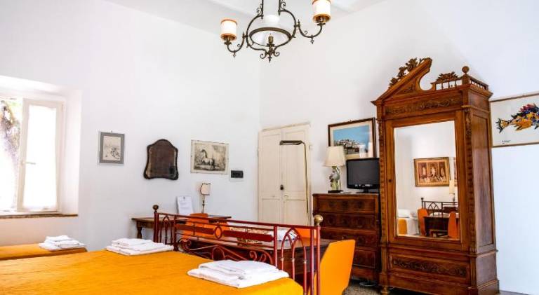 House with 1 room for 3 persons — photo 3