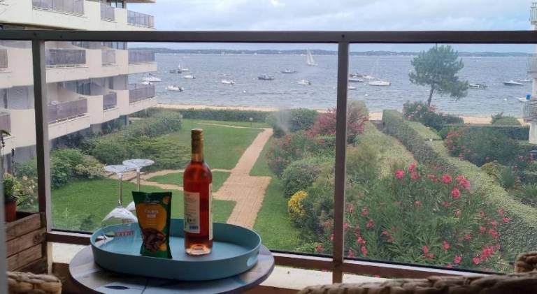 Fully equipped wonderful holiday apartment with grill, terrace & yard | Close to the beach | Pet-friendly — photo 2
