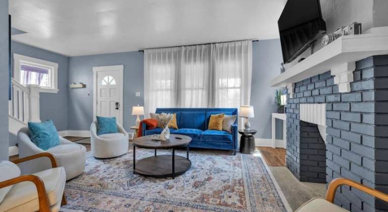 Vacation home | Suitable for remote work in Pittsburg, PA