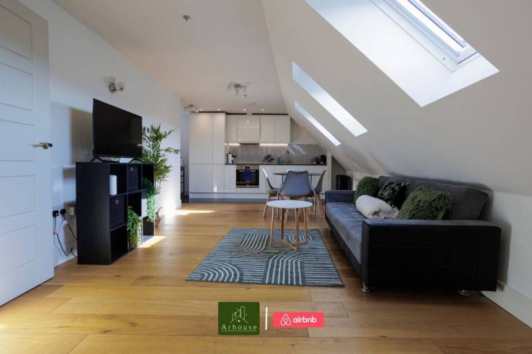 Apartment Surbiton