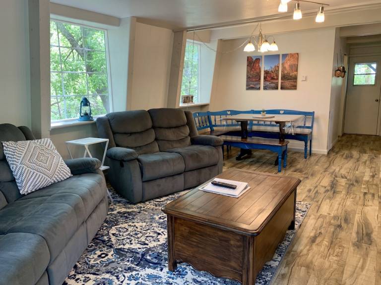 Cabin Glendale