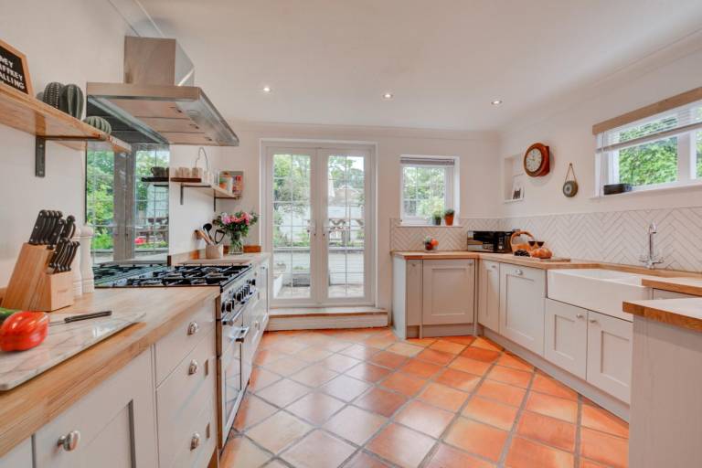 Fully equipped lovely cottage with yard & barbeque | Beach nearby | Dogs allowed — photo 3