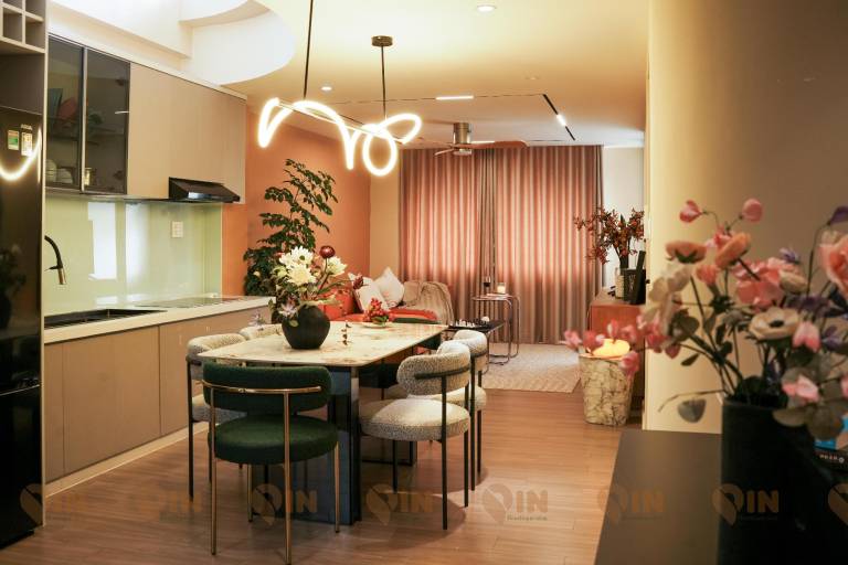 Spacious holiday apartment with terrace | Near Phạm Ngũ Lão Street | Pets allowed — photo 4