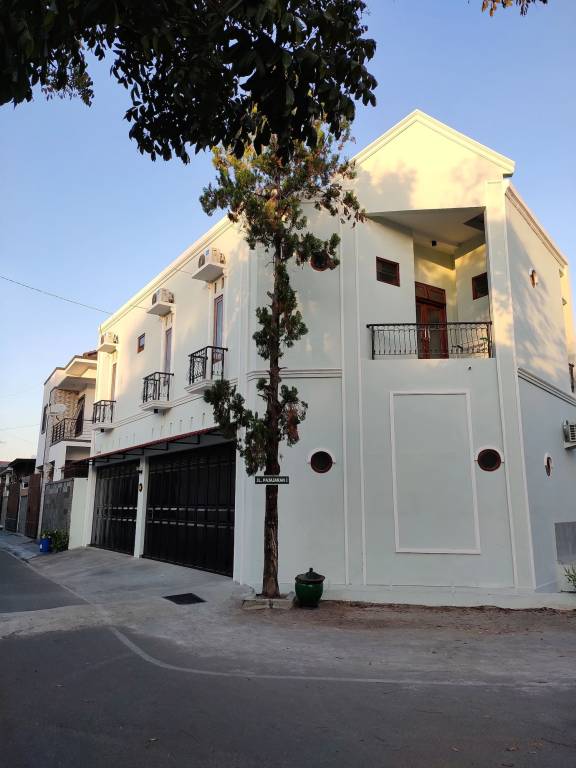 House  Surakarta City