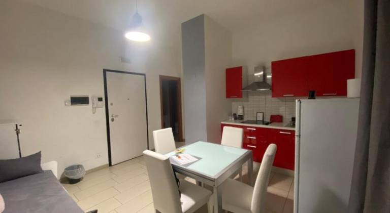 De Gasperi House- Elegante appartamento, con terrazza, nel cuore di Napoli — photo 3