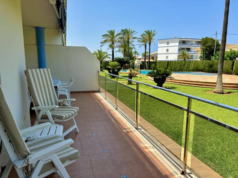 Apartment with garden & pool — photo 2
