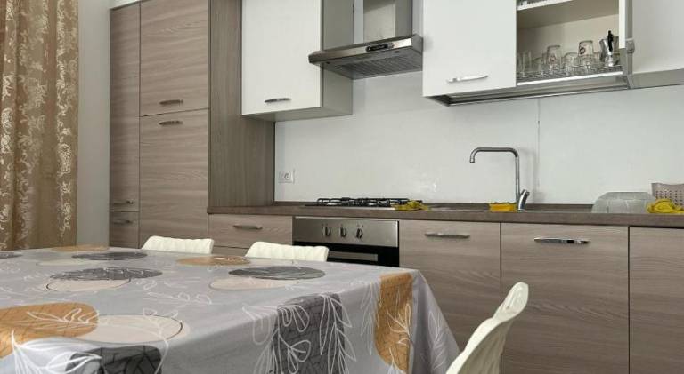 Holiday apartment with 2 rooms for 6 persons — photo 4