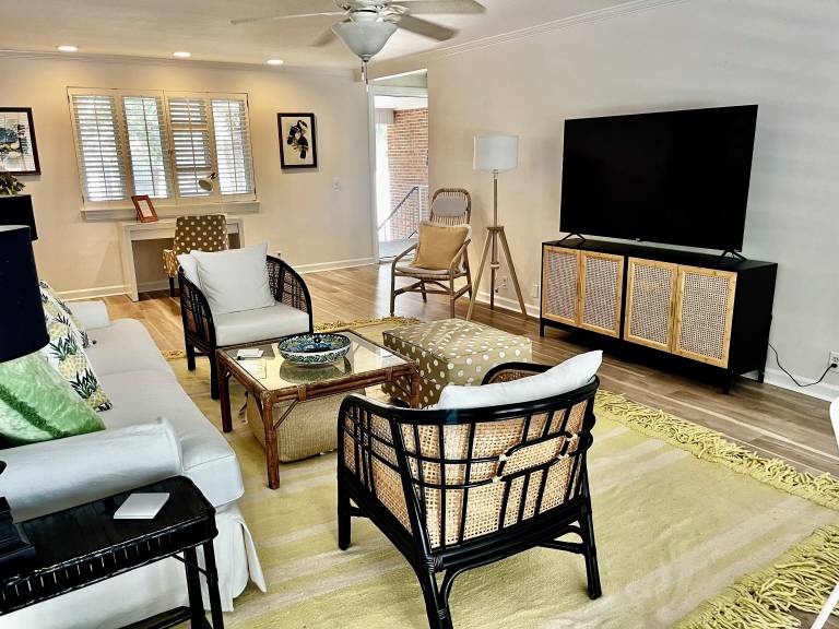 Condo Sea Island