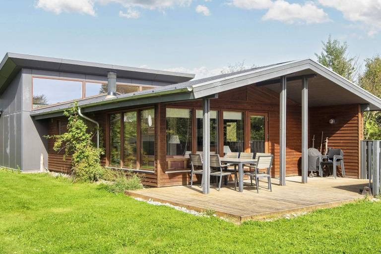 120 m&sup2; Ferienhaus