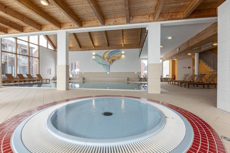 Apartment with sauna & pool | Mountain view — photo 3