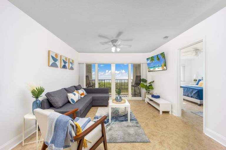 Condo  Stuart